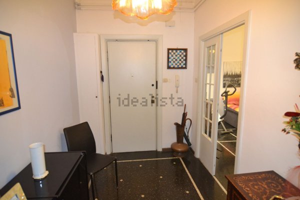 appartamento in vendita a Genova in zona Sestri Ponente