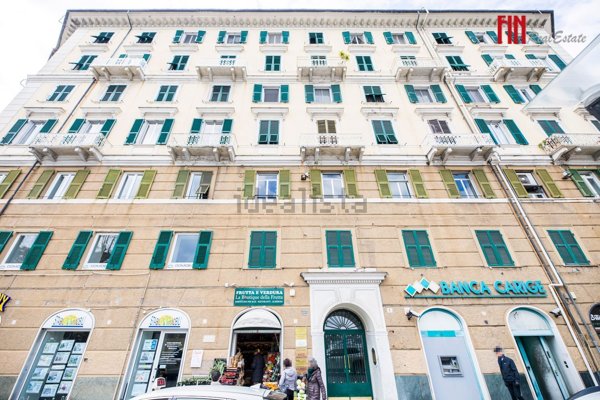 appartamento in vendita a Genova in zona Foce