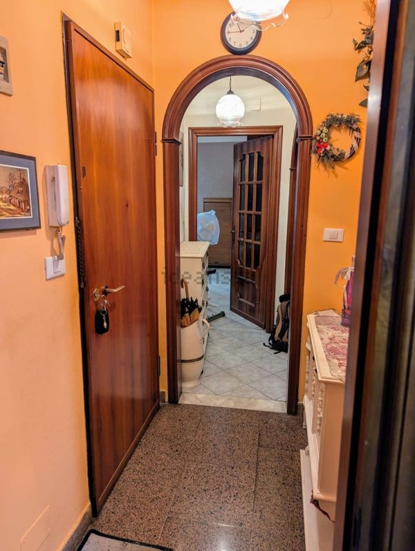 appartamento in vendita a Genova in zona Rivarolo