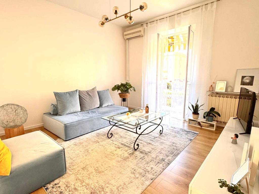 appartamento in vendita a Genova in zona Certosa