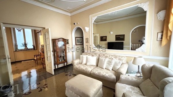 appartamento in vendita a Genova in zona Castelletto