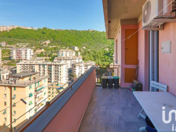 appartamento in vendita a Genova in zona Quezzi