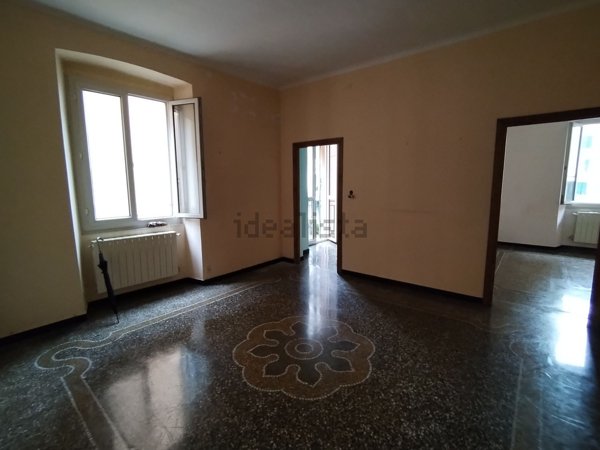 appartamento in vendita a Genova in zona Sampierdarena