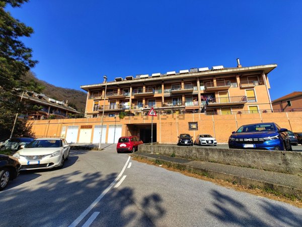 appartamento in vendita a Genova in zona Molassana