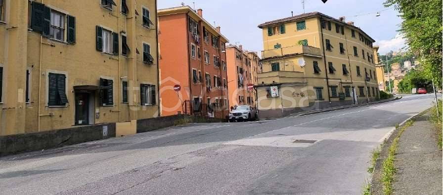 appartamento in vendita a Genova in zona Pontedecimo