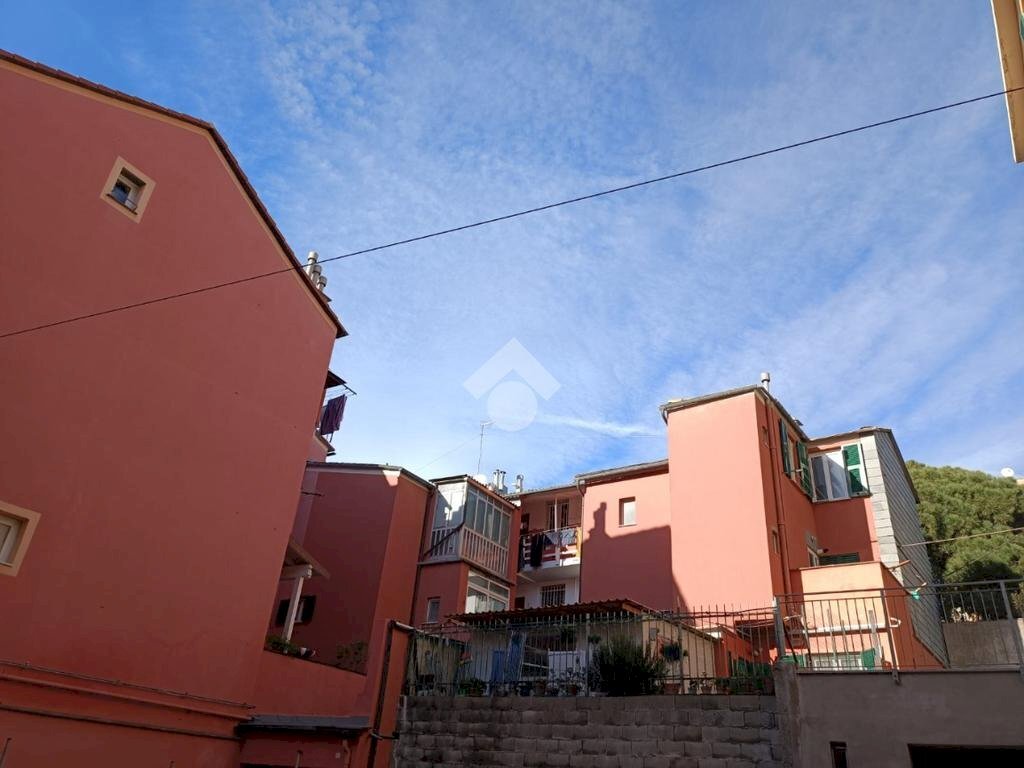 appartamento in vendita a Genova in zona Voltri