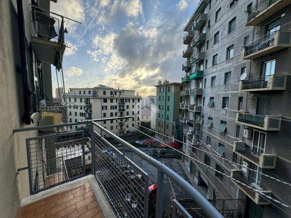 appartamento in vendita a Genova in zona Sampierdarena