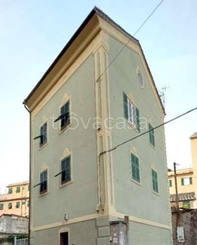 appartamento in vendita a Genova in zona Certosa