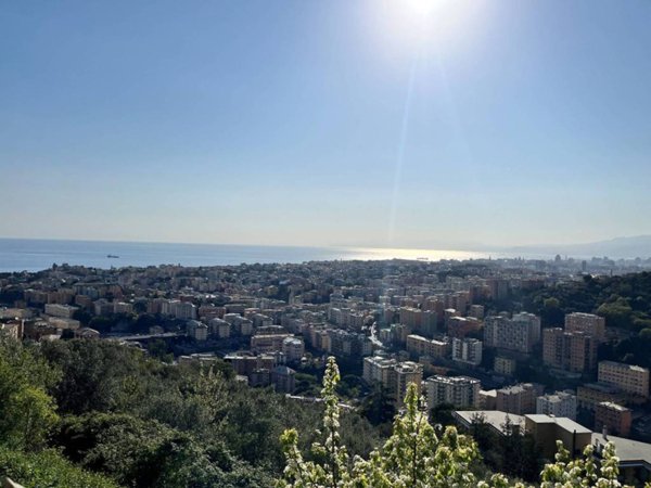 casa indipendente in vendita a Genova in zona Apparizione