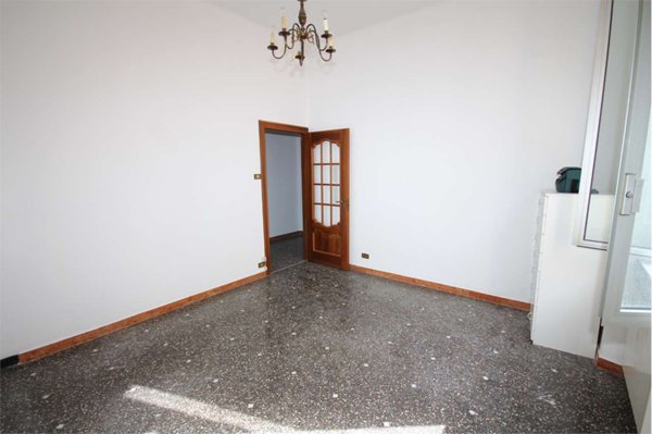 appartamento in vendita a Genova in zona Certosa