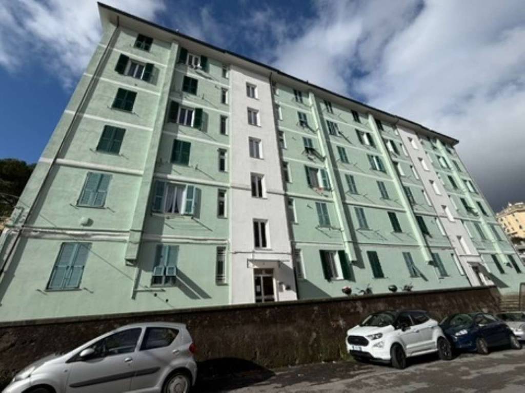 appartamento in vendita a Genova in zona Sturla