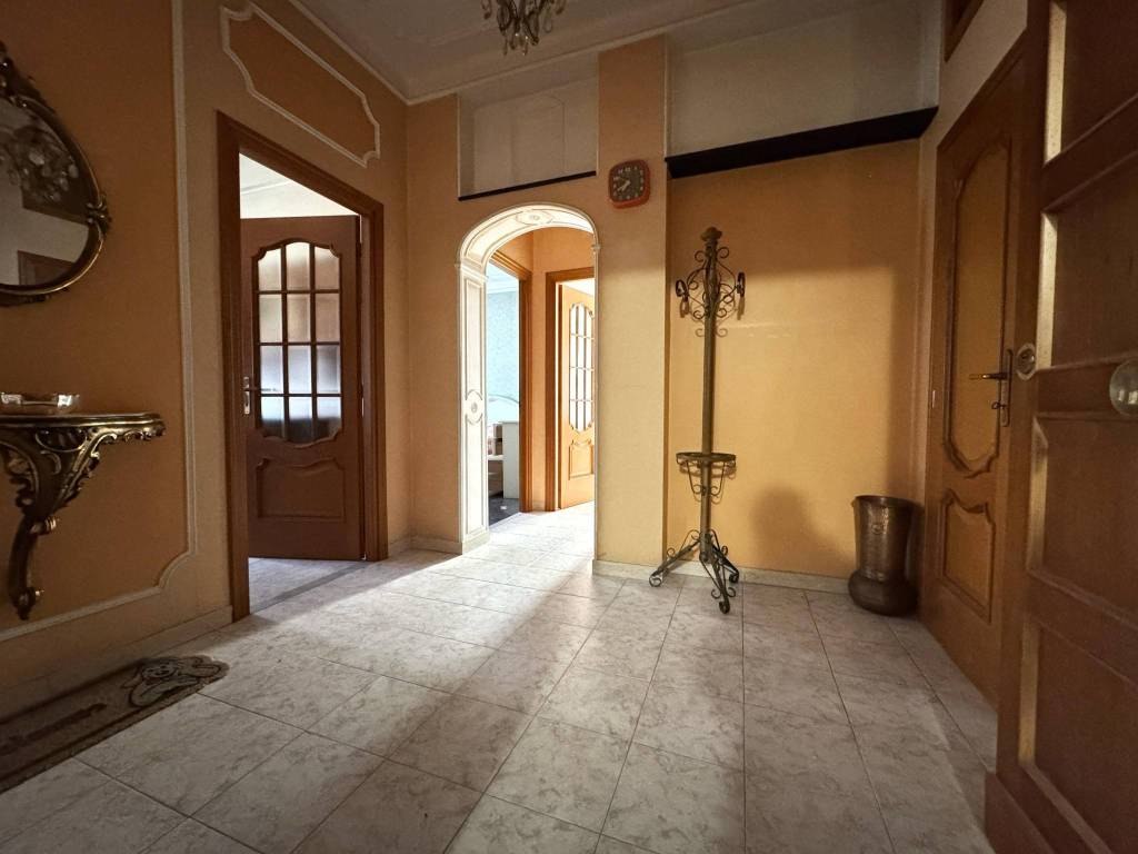 appartamento in vendita a Genova in zona Pegli
