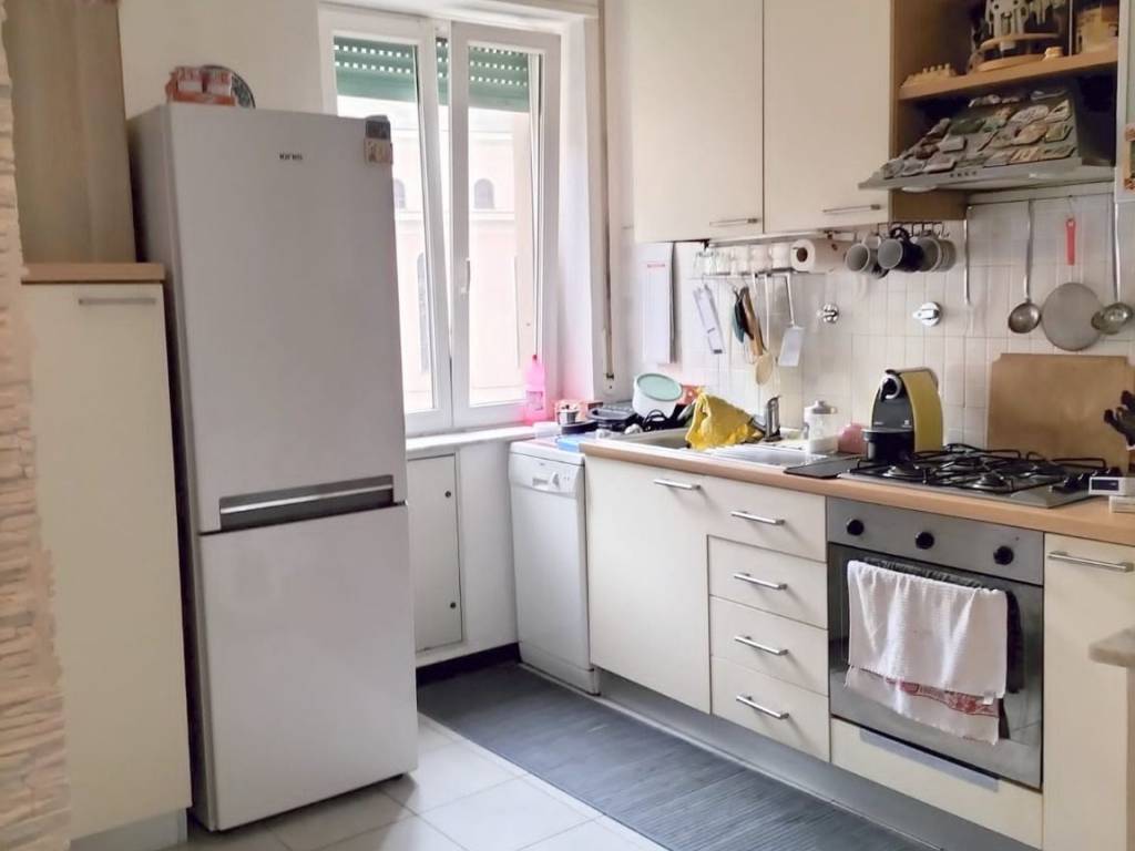 appartamento in vendita a Genova in zona Quezzi