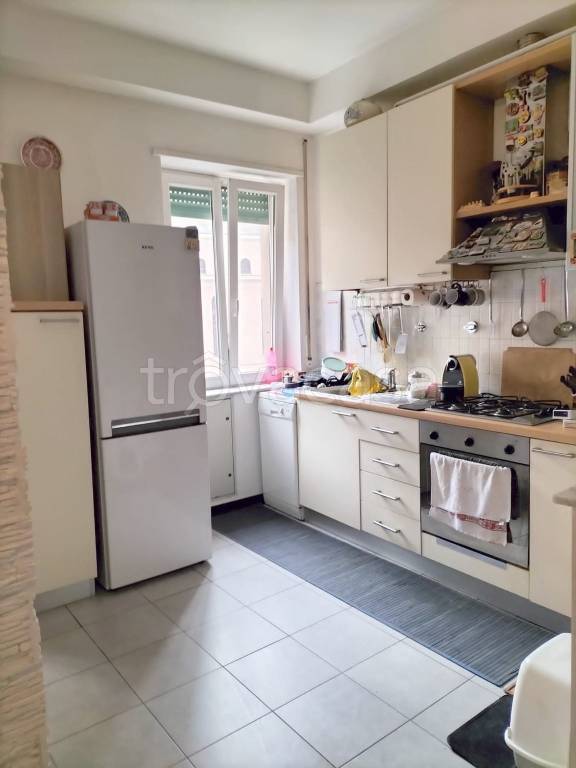 appartamento in vendita a Genova in zona Quezzi