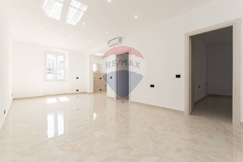 appartamento in vendita a Genova in zona Marassi
