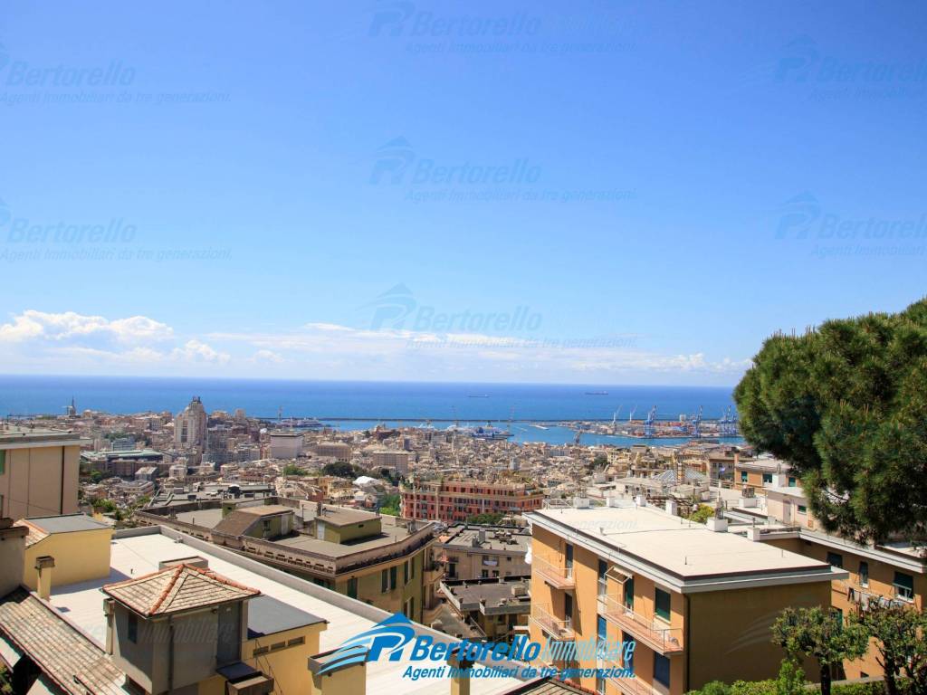 appartamento in vendita a Genova