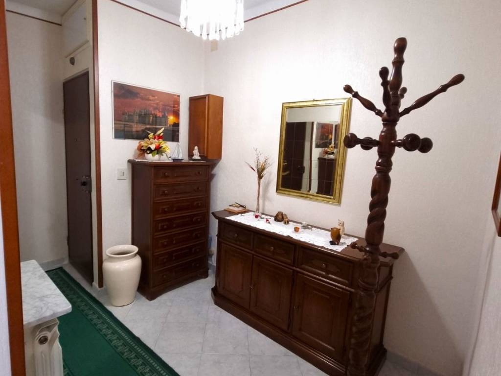 appartamento in vendita a Genova in zona Pontedecimo
