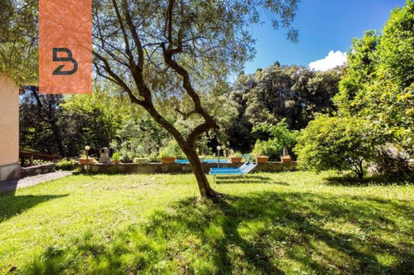 casa indipendente in vendita a Genova