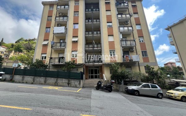 appartamento in vendita a Genova in zona Sestri Ponente