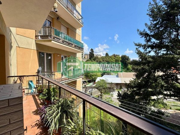appartamento in vendita a Genova in zona Sestri Ponente