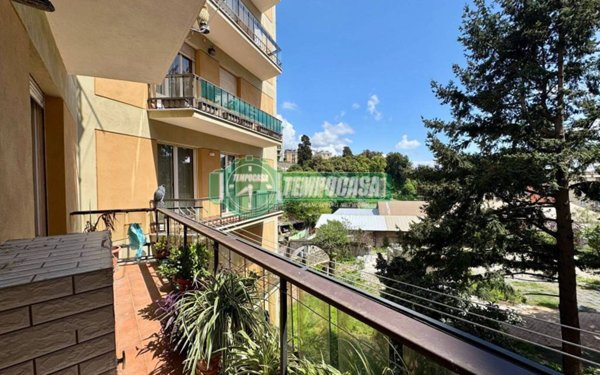appartamento in vendita a Genova in zona Sestri Ponente