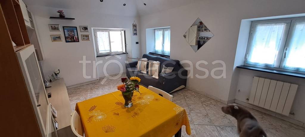 appartamento in vendita a Genova in zona Rivarolo