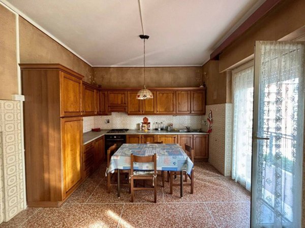 appartamento in vendita a Genova in zona Sestri Ponente