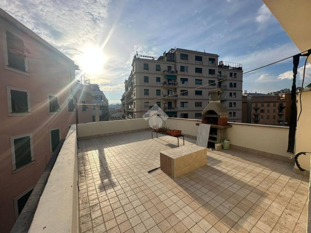 appartamento in vendita a Genova in zona Sampierdarena