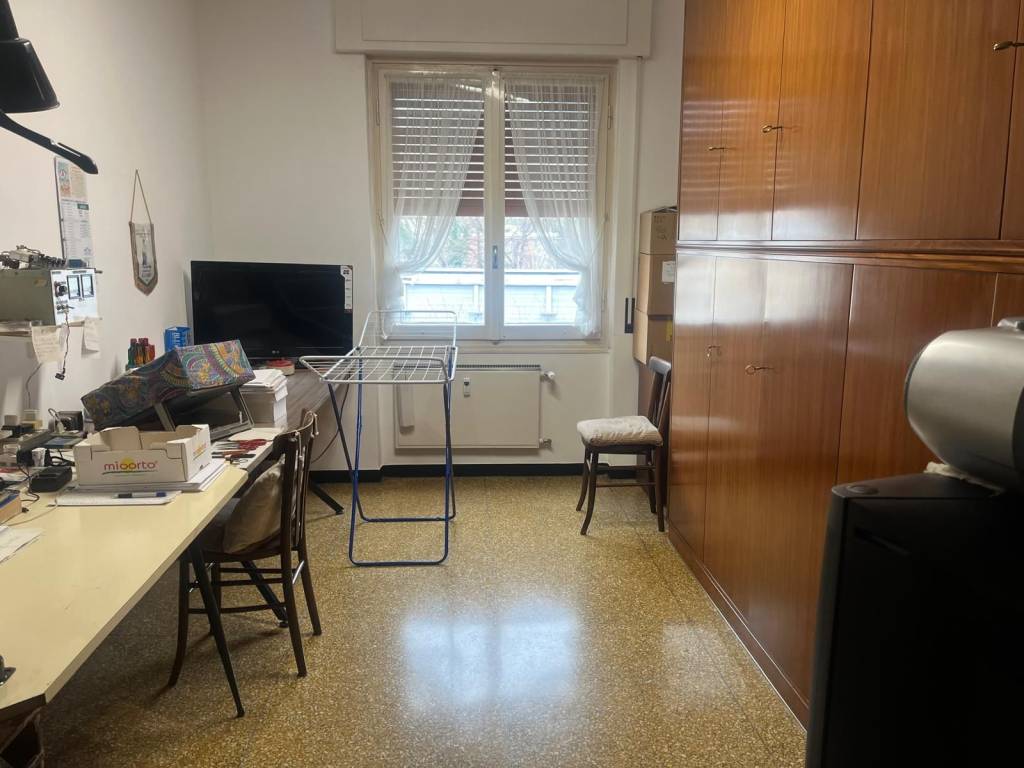 appartamento in vendita a Genova in zona Certosa