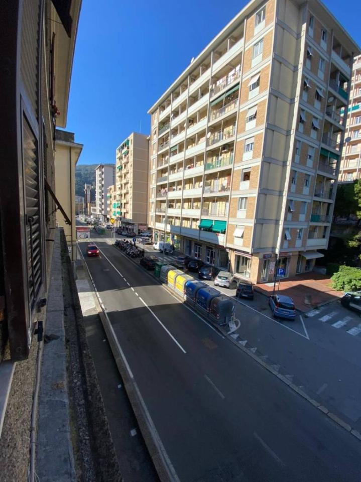 appartamento in vendita a Genova in zona Molassana