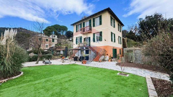 casa indipendente in vendita a Genova in zona Staglieno