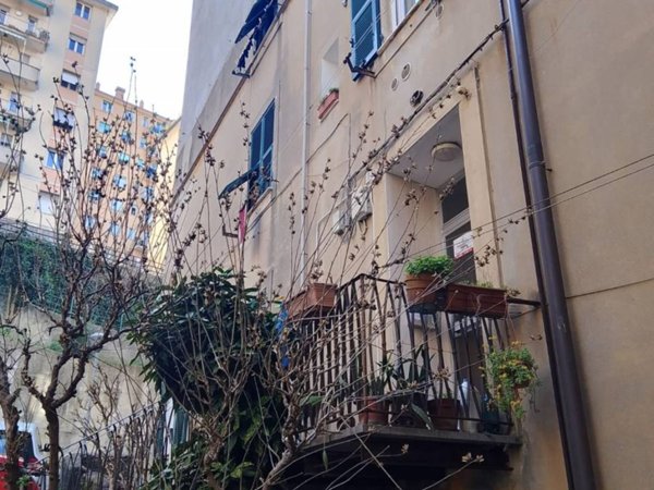 appartamento in vendita a Genova in zona Marassi