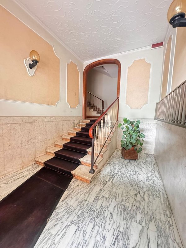 appartamento in vendita a Genova in zona Rivarolo