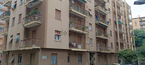 appartamento in vendita a Genova in zona Sestri Ponente