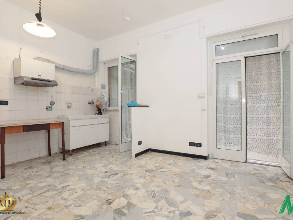 appartamento in vendita a Genova in zona Sturla