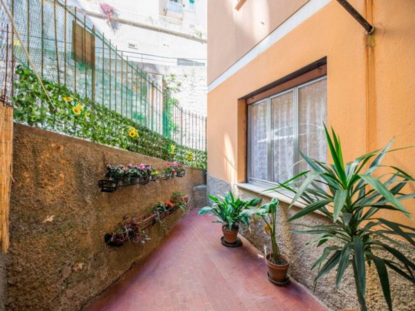 appartamento in vendita a Genova in zona Quezzi