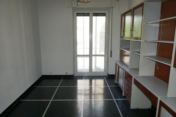 appartamento in vendita a Genova in zona San Benigno