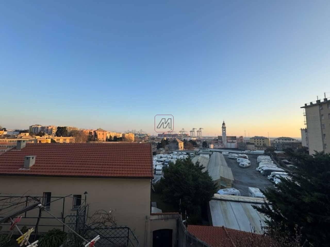 casa indipendente in vendita a Genova in zona Palmaro / Pra'