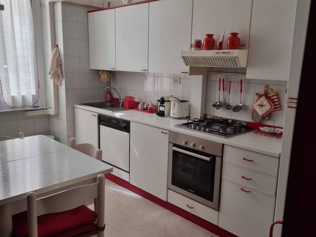 appartamento in vendita a Genova in zona Castelletto