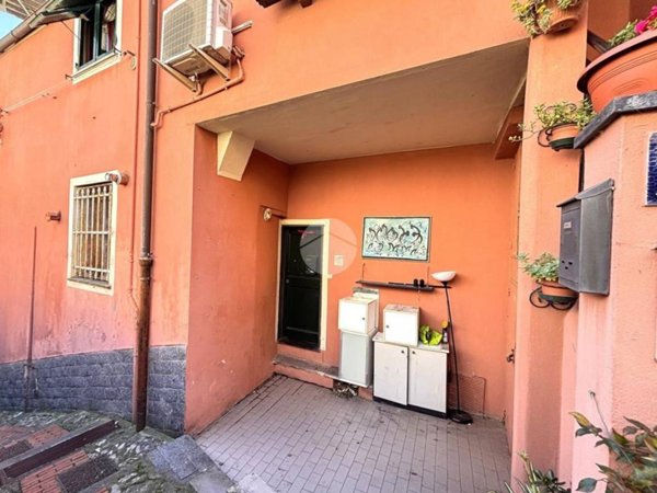 casa semindipendente in vendita a Genova in zona San Martino