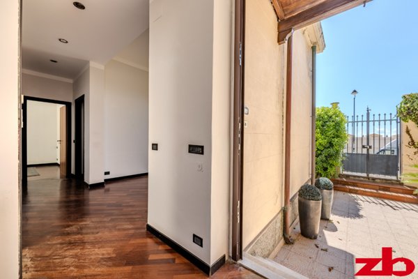 casa indipendente in vendita a Genova in zona Albaro