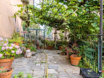 casa indipendente in vendita a Genova in zona Sestri Ponente