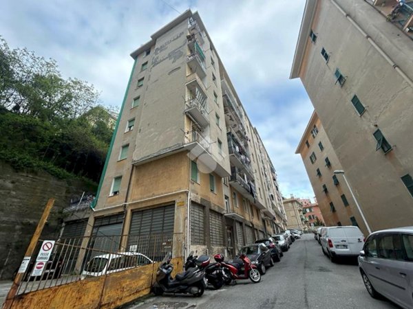 appartamento in vendita a Genova in zona Sampierdarena