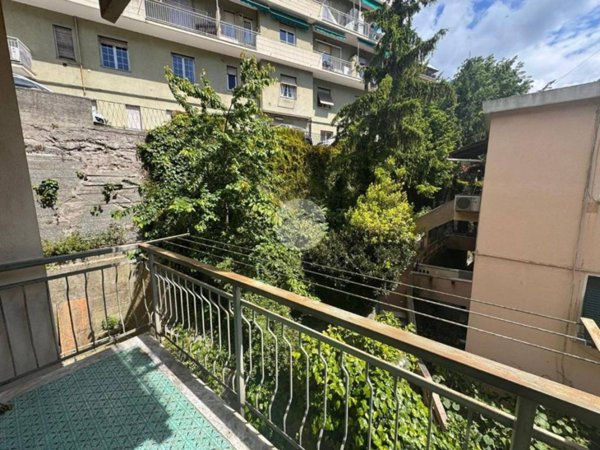 appartamento in vendita a Genova in zona Certosa