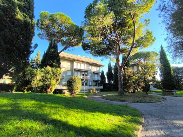 appartamento in vendita a Genova in zona Sturla