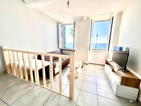 appartamento in vendita a Genova in zona Pegli