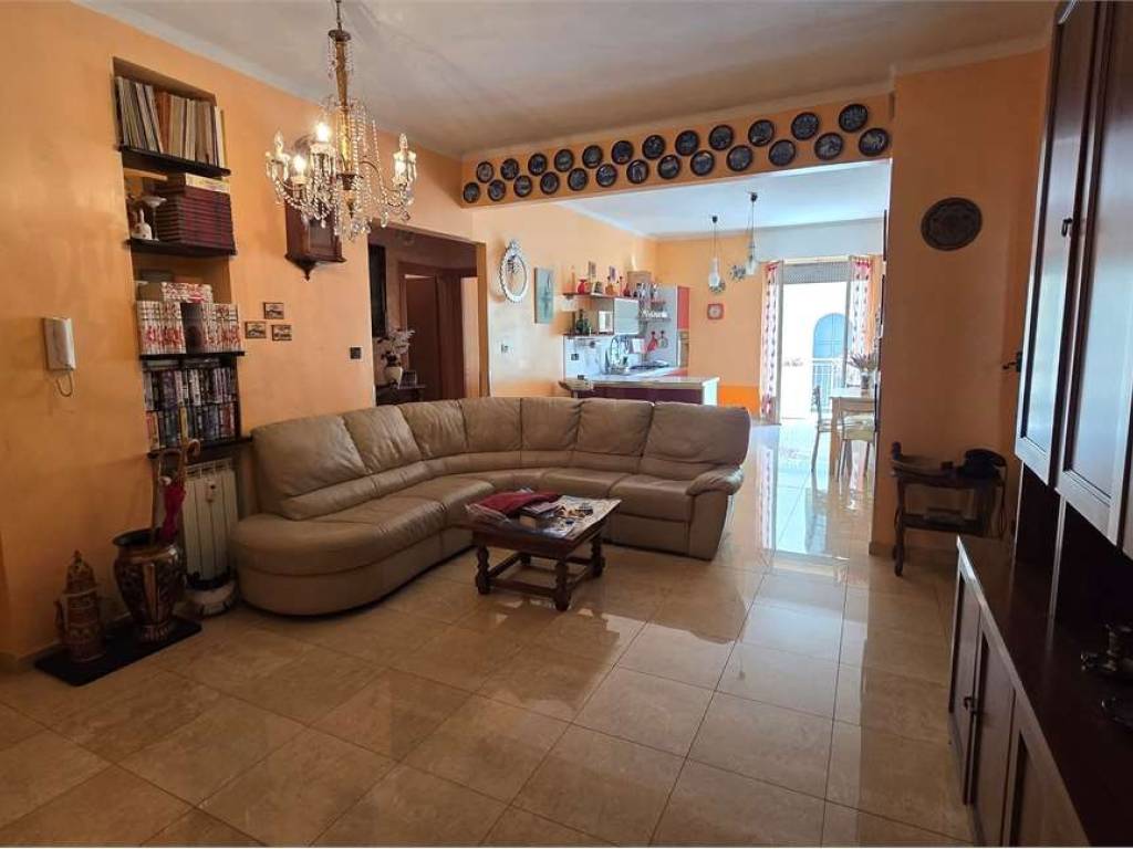 appartamento in vendita a Genova in zona Marassi