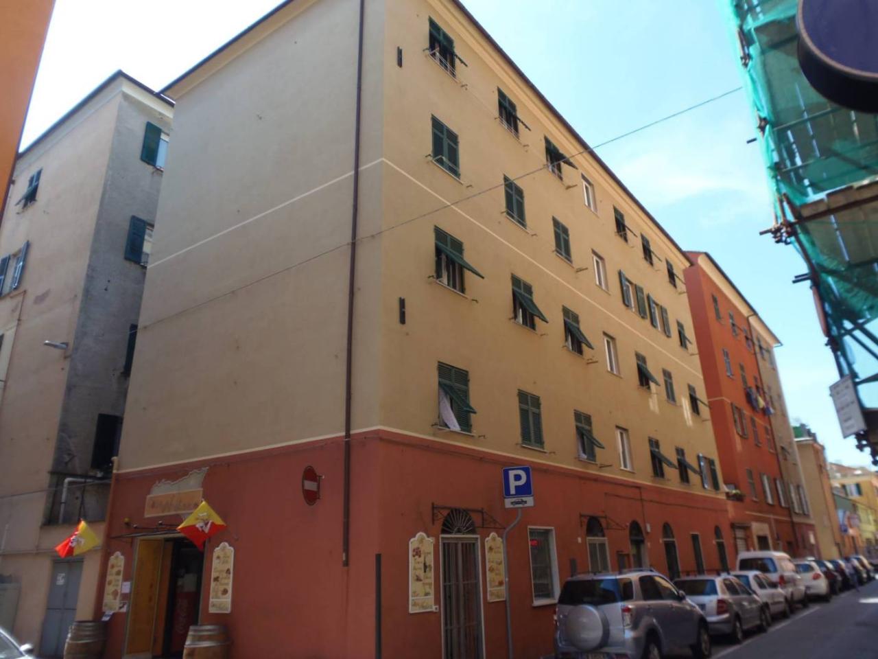 appartamento in vendita a Genova in zona Sestri Ponente