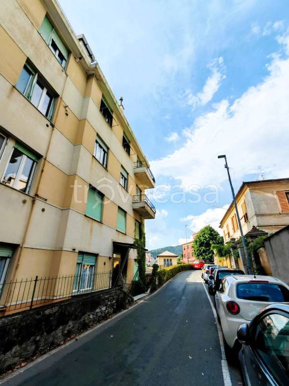 appartamento in vendita a Genova in zona Sturla