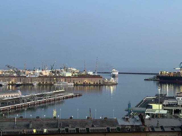 appartamento in vendita a Genova in zona Lagaccio / Granarolo